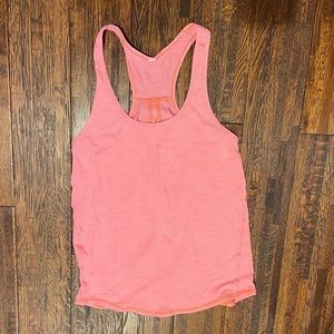Lululemon tank relaxed fit